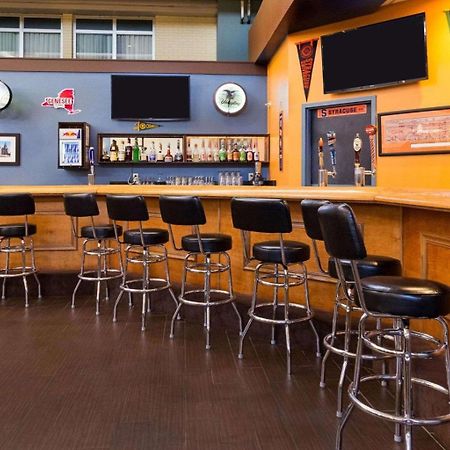 Comfort Inn & Suites Airport Syracuse Eksteriør bilde