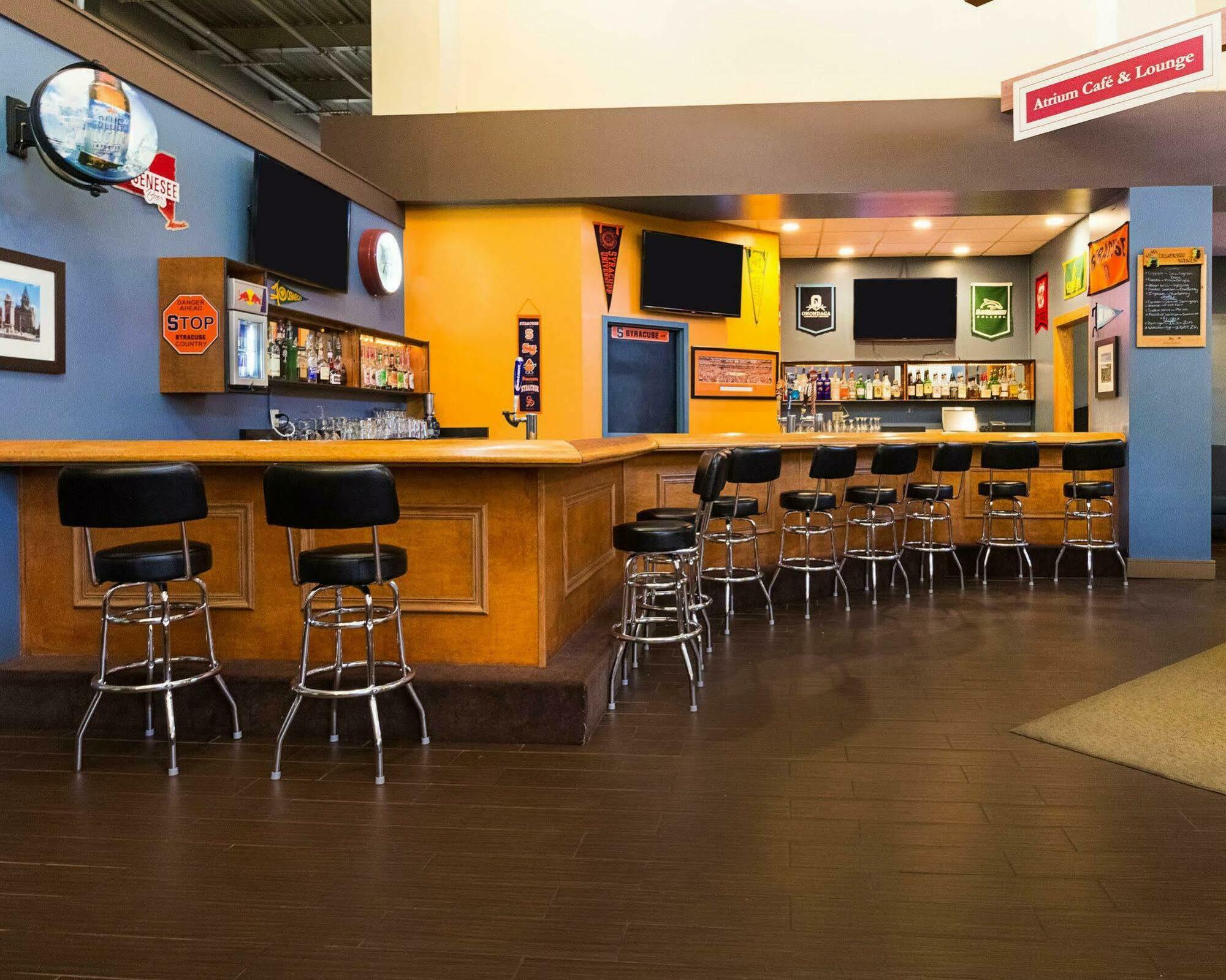 Comfort Inn & Suites Airport Syracuse Eksteriør bilde