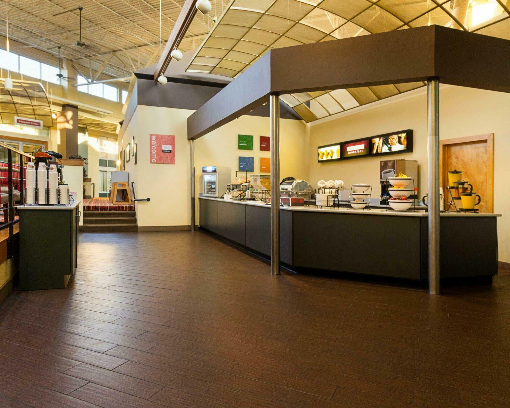 Comfort Inn & Suites Airport Syracuse Eksteriør bilde