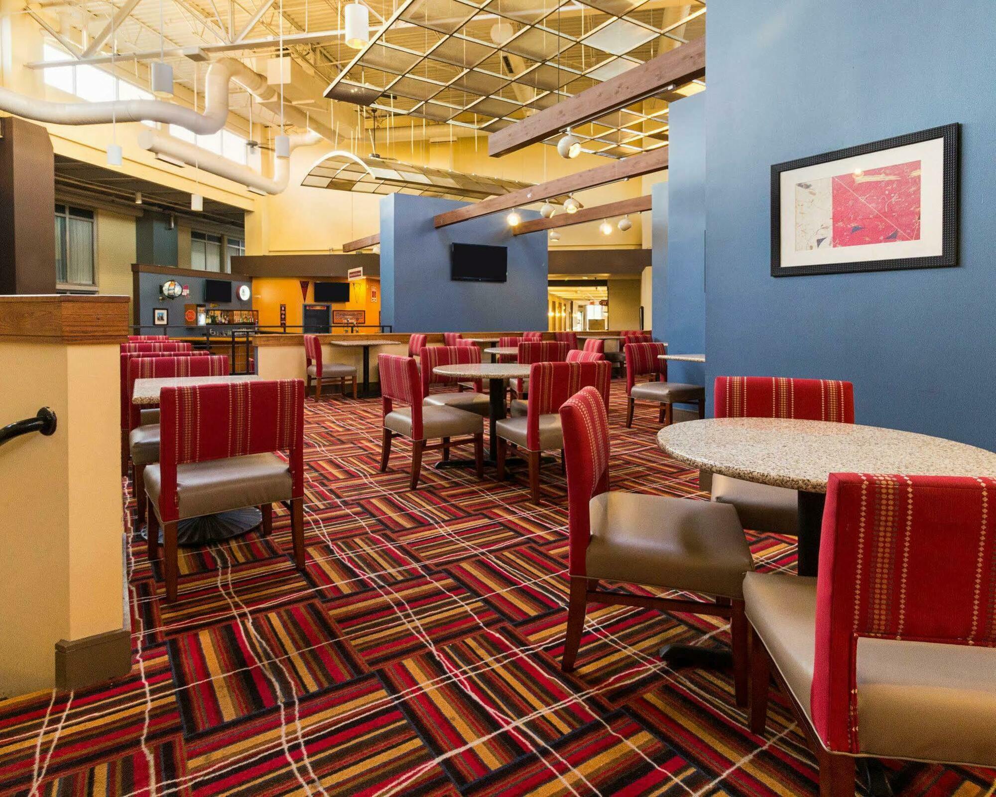 Comfort Inn & Suites Airport Syracuse Eksteriør bilde