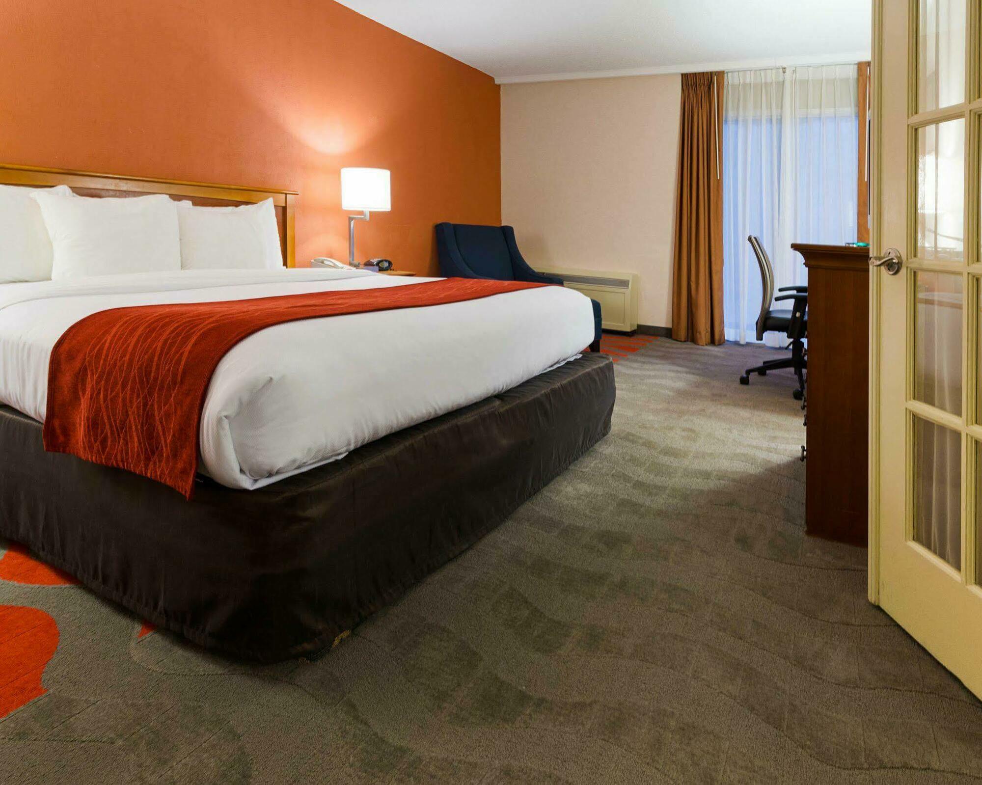 Comfort Inn & Suites Airport Syracuse Eksteriør bilde